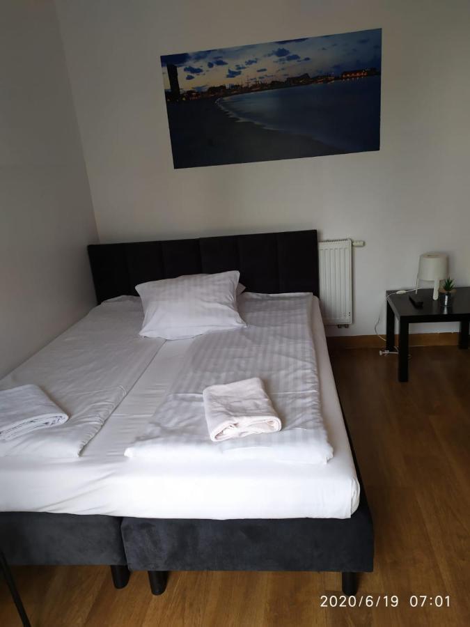 Bryza Rewa Hotel Buitenkant foto