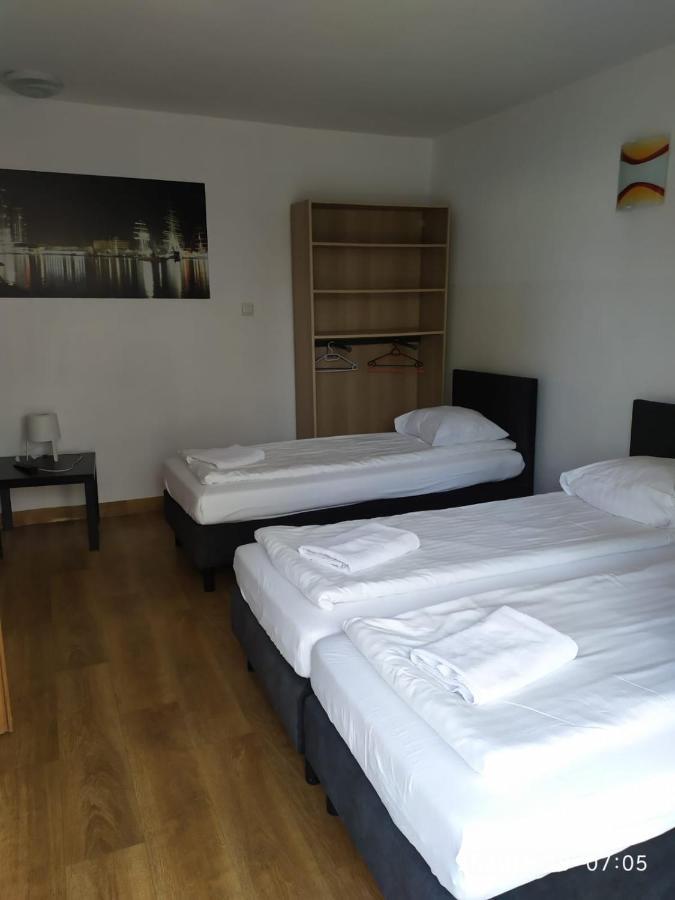 Bryza Rewa Hotel Buitenkant foto