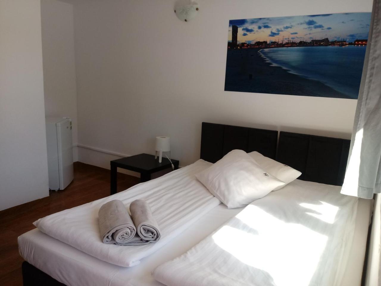 Bryza Rewa Hotel Buitenkant foto